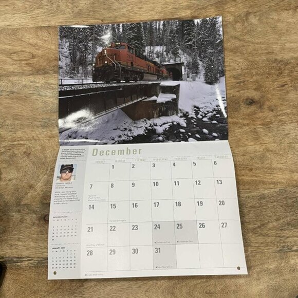 NEW 2025 Burlington Northern Santa Fe Railway Train Engine Calendar BNSF - Picture 5 of 6